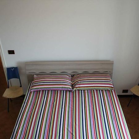 Ferienwohnung La Casetta Di Graziella Vezzi Portio Exterior foto